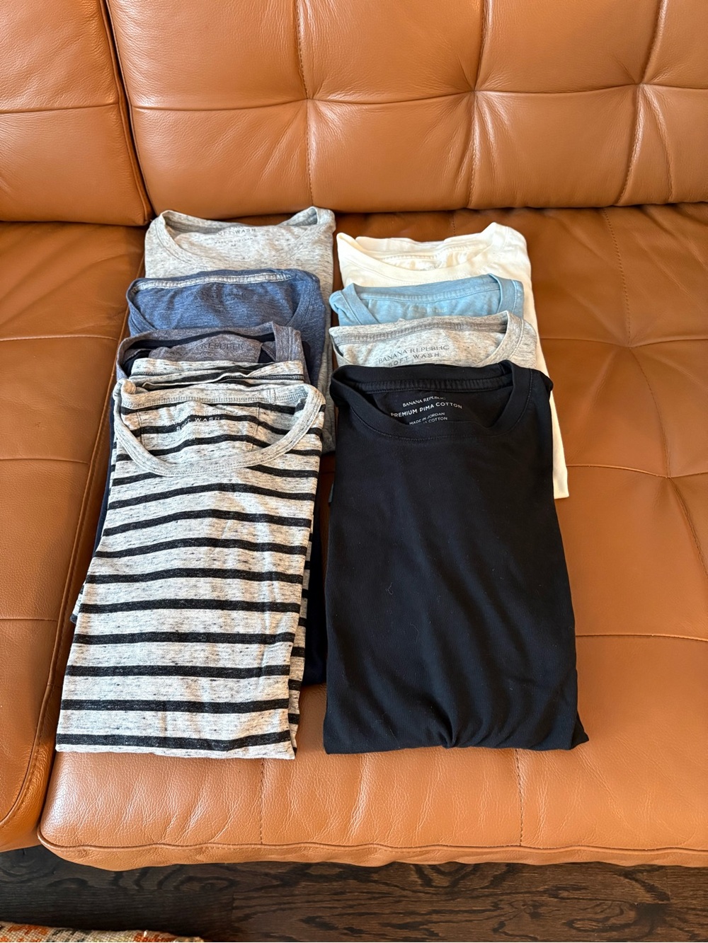 Banana Republic Men’s Short Sleeve Tees - Black, Gray, White & Blue Mix